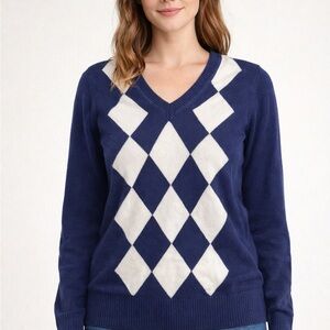 Old Navy V-Neck Sweater in Navy and White Argyle